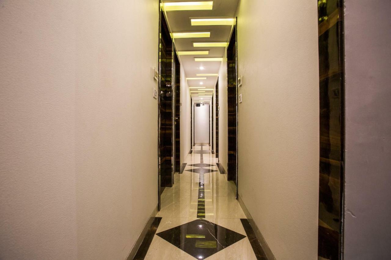 โอโย 37559 โฮเต็ล อัล ฮารัม Hotel มุมไบ ภายนอก รูปภาพ